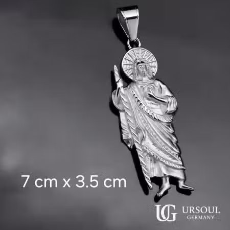 Dije de San Judas Tadeo plateado detallado para hombre, Silver Plated Ursoul Germany, sobre fondo negro